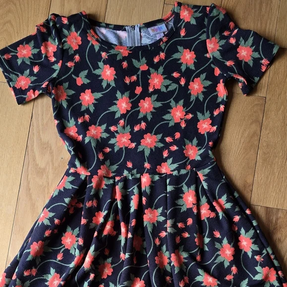 LulaRoe | Floral | Black & Orange | Amelia Dress Small - Picture 5 of 11